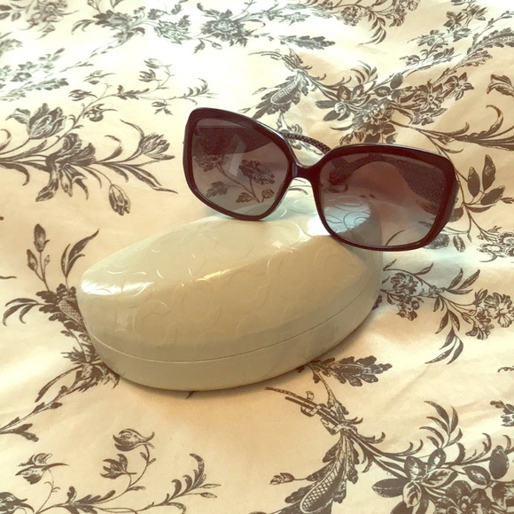 Coach sunglasses with hard case - Picture 1 of 5